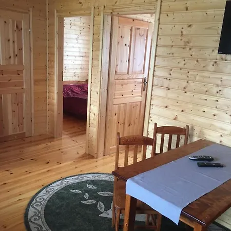 Letniskowe Tropik Lodge *